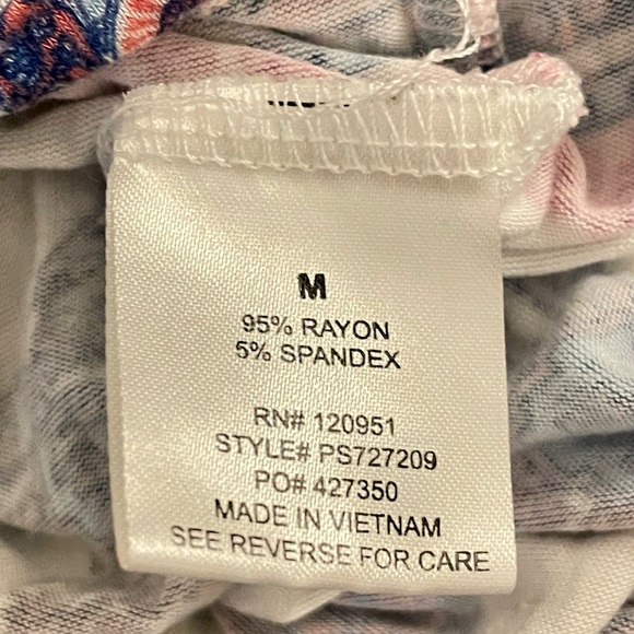 Pink Rose Woman’s Short sleeve top in blues & purples - Picture 9 of 9